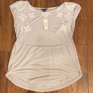 American Eagle Sleeveless Shirt